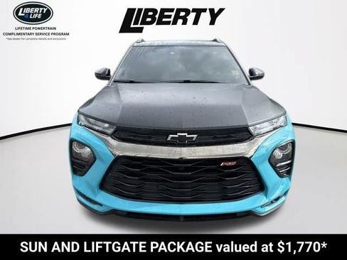 Used 2021 Chevrolet TrailBlazer RS w/ Sun and Liftgate Package AWD/4WD image 2