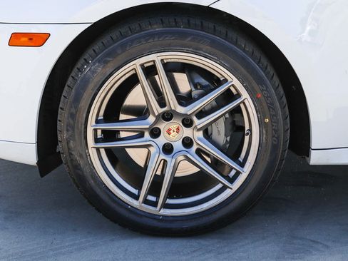 Used 2020 Porsche Macan S AWD/4WD image 11