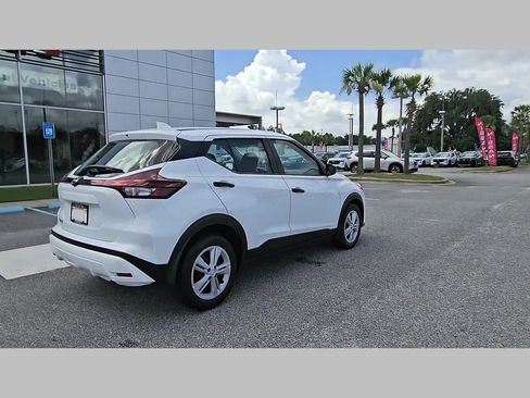Used 2025 Nissan Kicks Play S FWD image 34