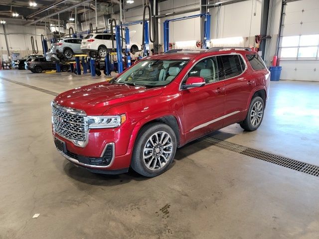 Used 2021 GMC Acadia Denali w/ Denali Technology Package AWD/4WD image 3