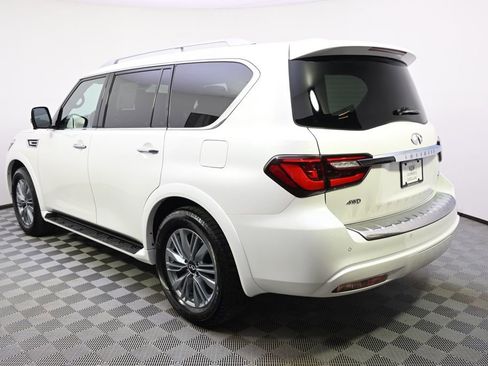 Used 2024 INFINITI QX80 Luxe image 3