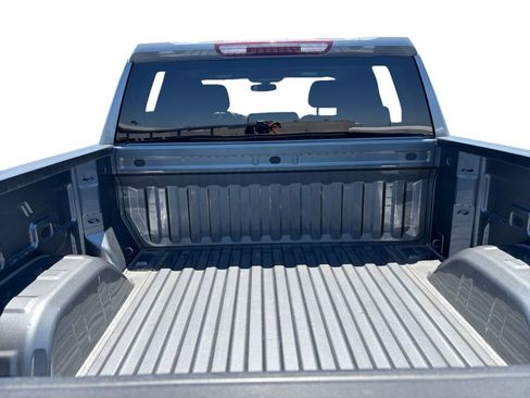 Certified 2022 Chevrolet Silverado 1500 Custom RWD image 19