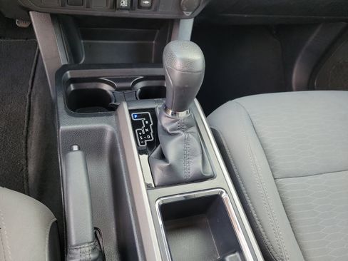 Used 2019 Toyota Tacoma SR5 image 12