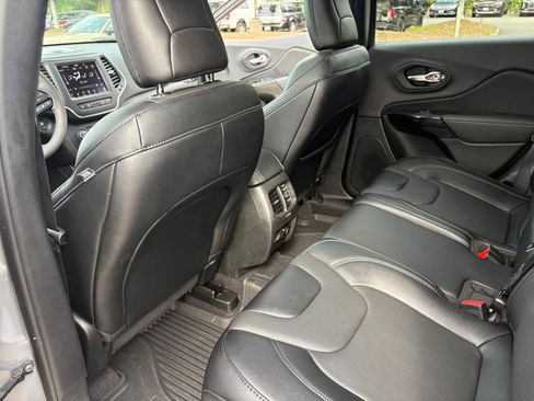Used 2023 Jeep Cherokee Altitude Lux w/ Lux Elite Package AWD/4WD image 34