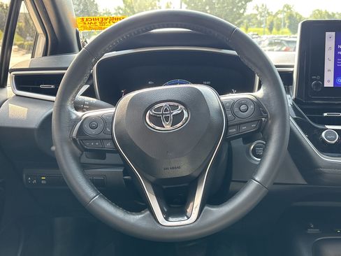 Used 2024 Toyota Corolla XSE FWD image 17