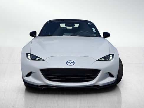New 2026 MAZDA MX-5 Miata Club w/ Interior Package RWD image 2