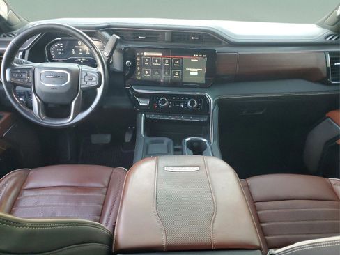 Used 2024 GMC Sierra 3500 Denali Ultimate image 7