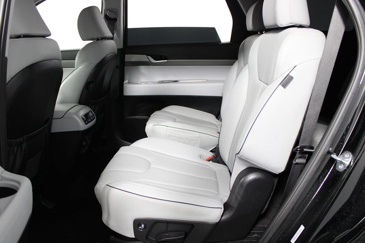Used 2025 Hyundai Palisade SEL FWD image 25