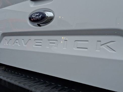 Certified 2024 Ford Maverick XL FWD image 29