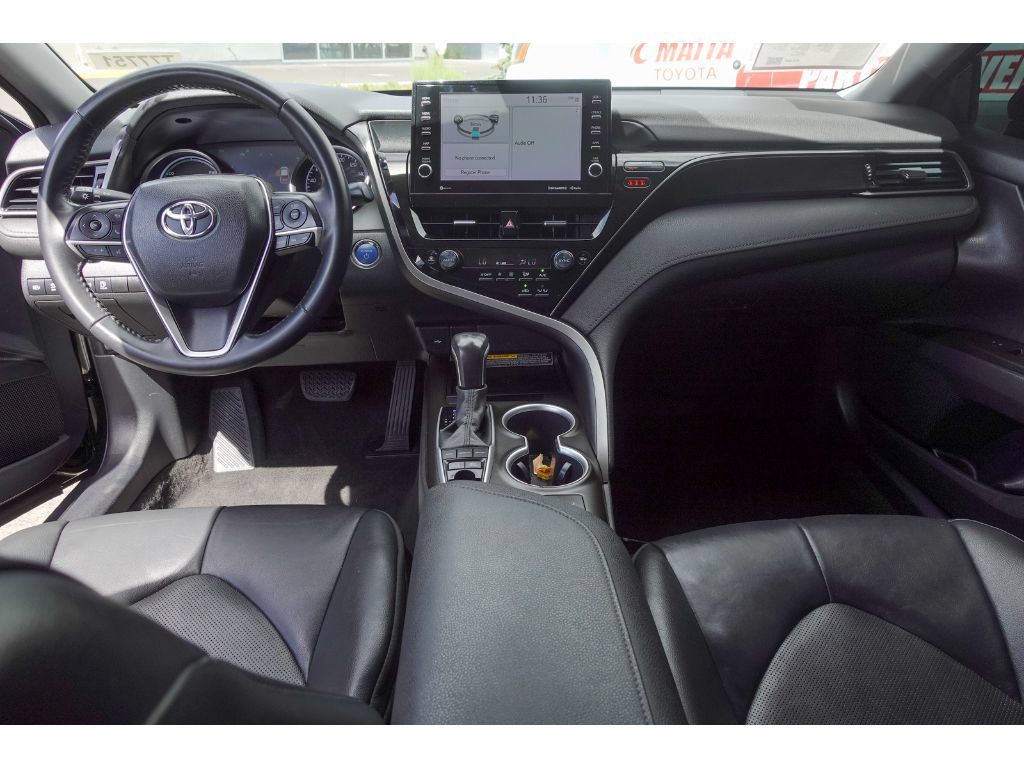 Used 2021 Toyota Camry XLE FWD image 22