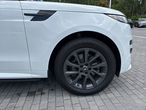 Used 2023 Land Rover Range Rover Sport SE Dynamic AWD/4WD image 6