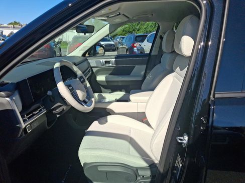 New 2026 Hyundai Santa Fe SE image 9
