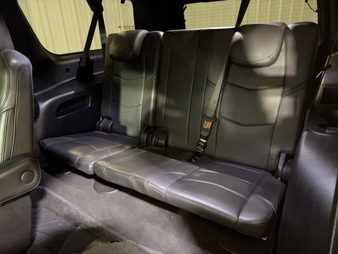 Used 2020 Cadillac Escalade ESV Platinum image 26