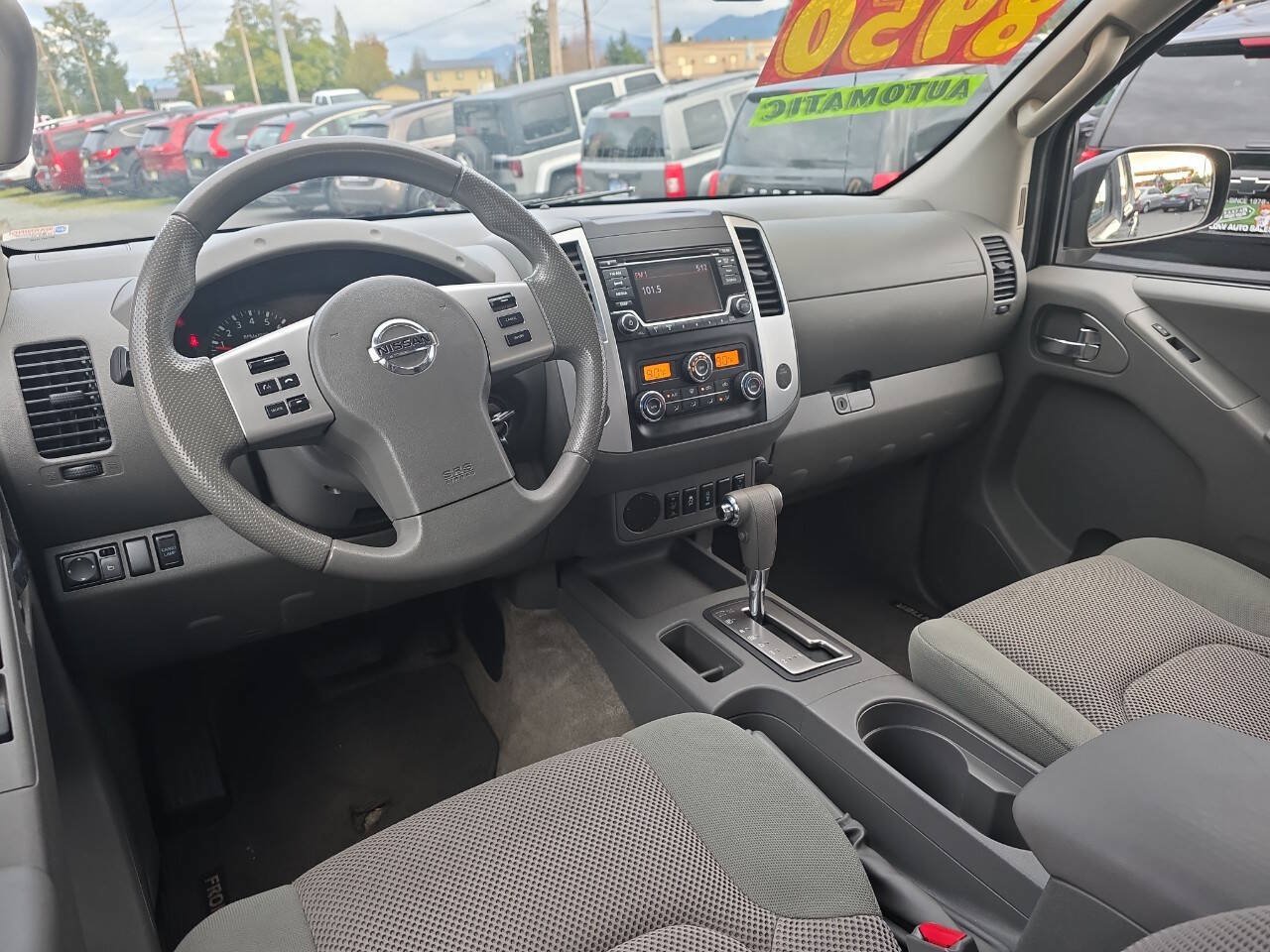 Used 2015 Nissan Frontier SV w/ SV Value Truck Package RWD image 23