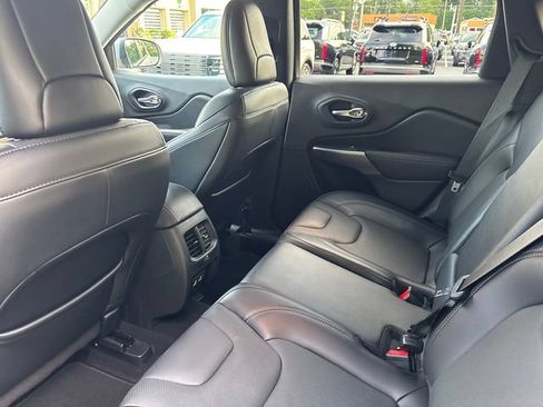 Used 2021 Jeep Cherokee Latitude Lux AWD/4WD image 19