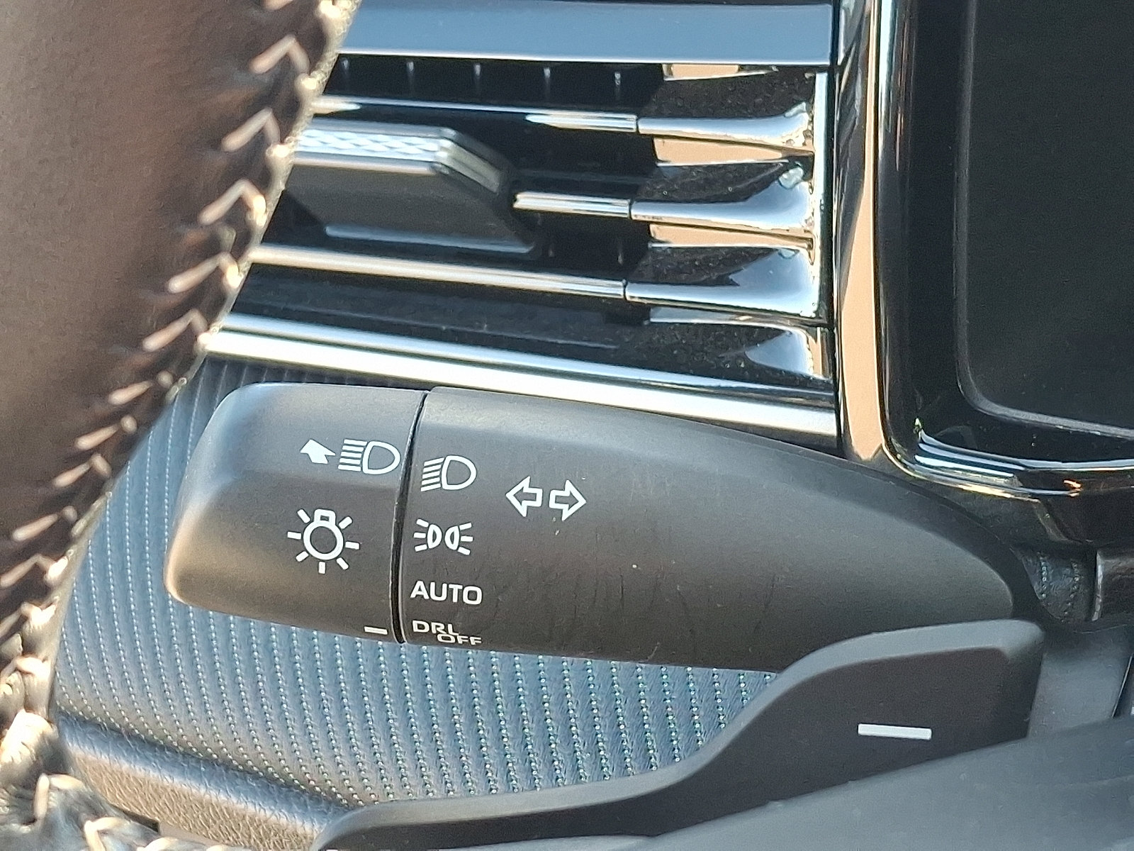 Certified 2025 Toyota Camry SE AWD/4WD image 27