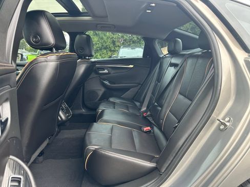 Used 2017 Chevrolet Impala Premier w/ Enhanced Convenience Package FWD image 17