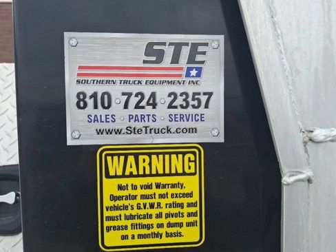 Used 2017 Ford F450 XL w/ Power Equipment Group AWD/4WD image 7