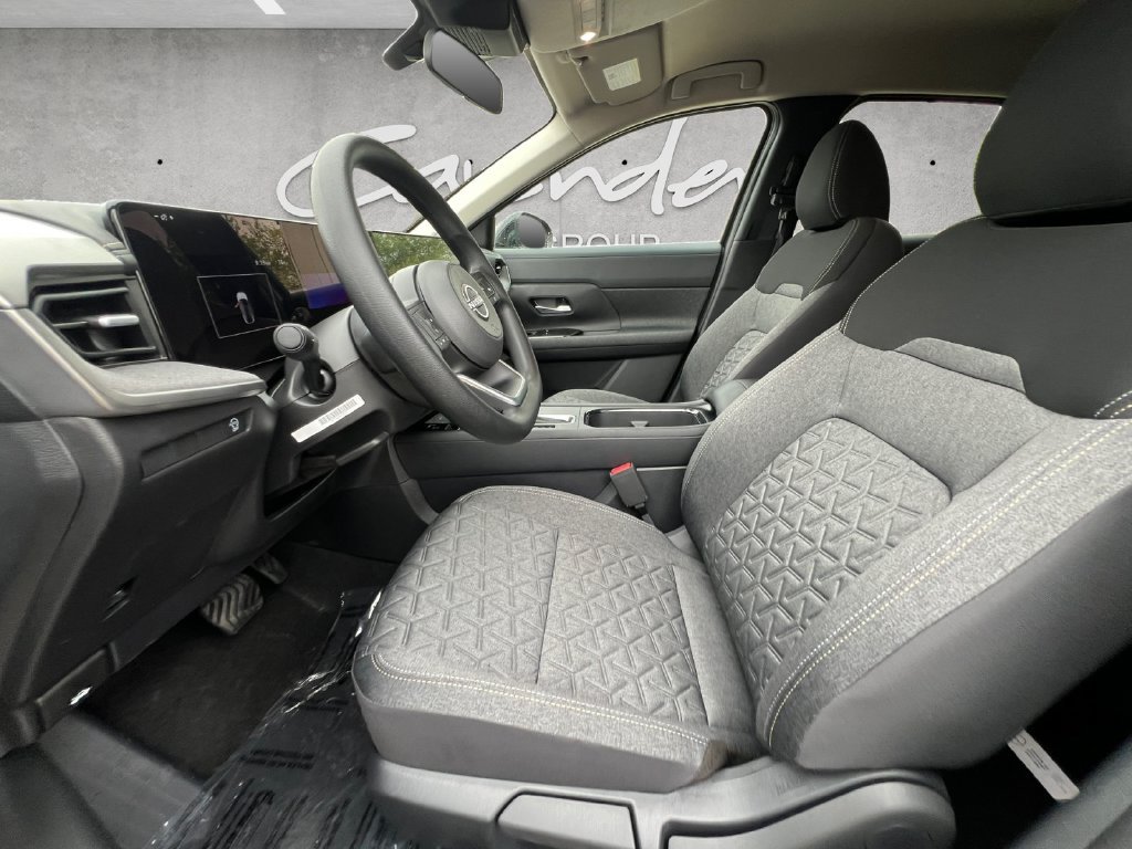 New 2027 Nissan Kicks SV FWD image 20