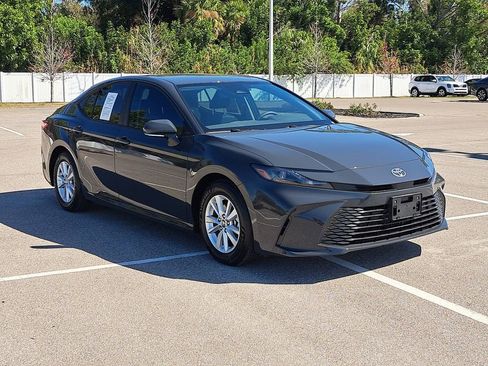 Used 2026 Toyota Camry LE w/ Convenience Package image 2