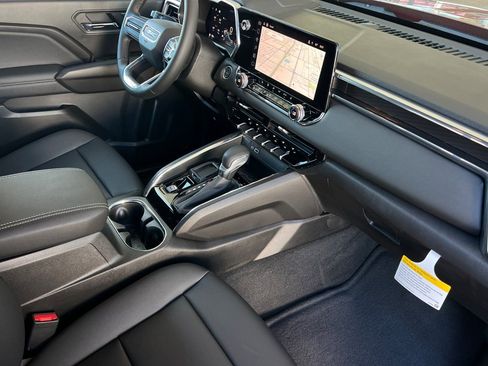 New 2026 GMC Canyon Elevation w/ Convenience Package image 14