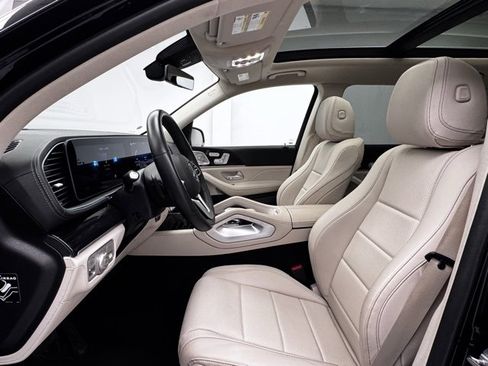 Used 2023 Mercedes-Benz GLS 450 4MATIC image 14