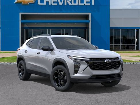 New 2026 Chevrolet Trax LT w/ Driver Confidence Package FWD image 7