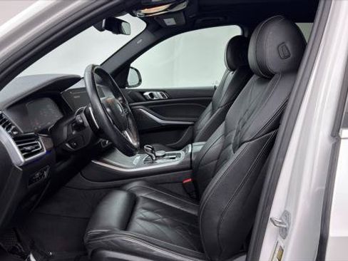 Used 2023 BMW X5 xDrive40i w/ Premium Package AWD/4WD image 14