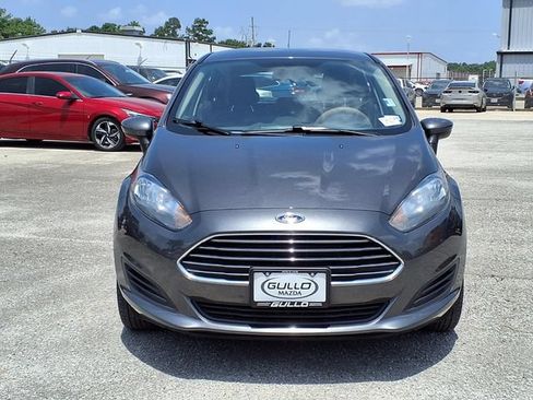 Used 2018 Ford Fiesta SE FWD image 4