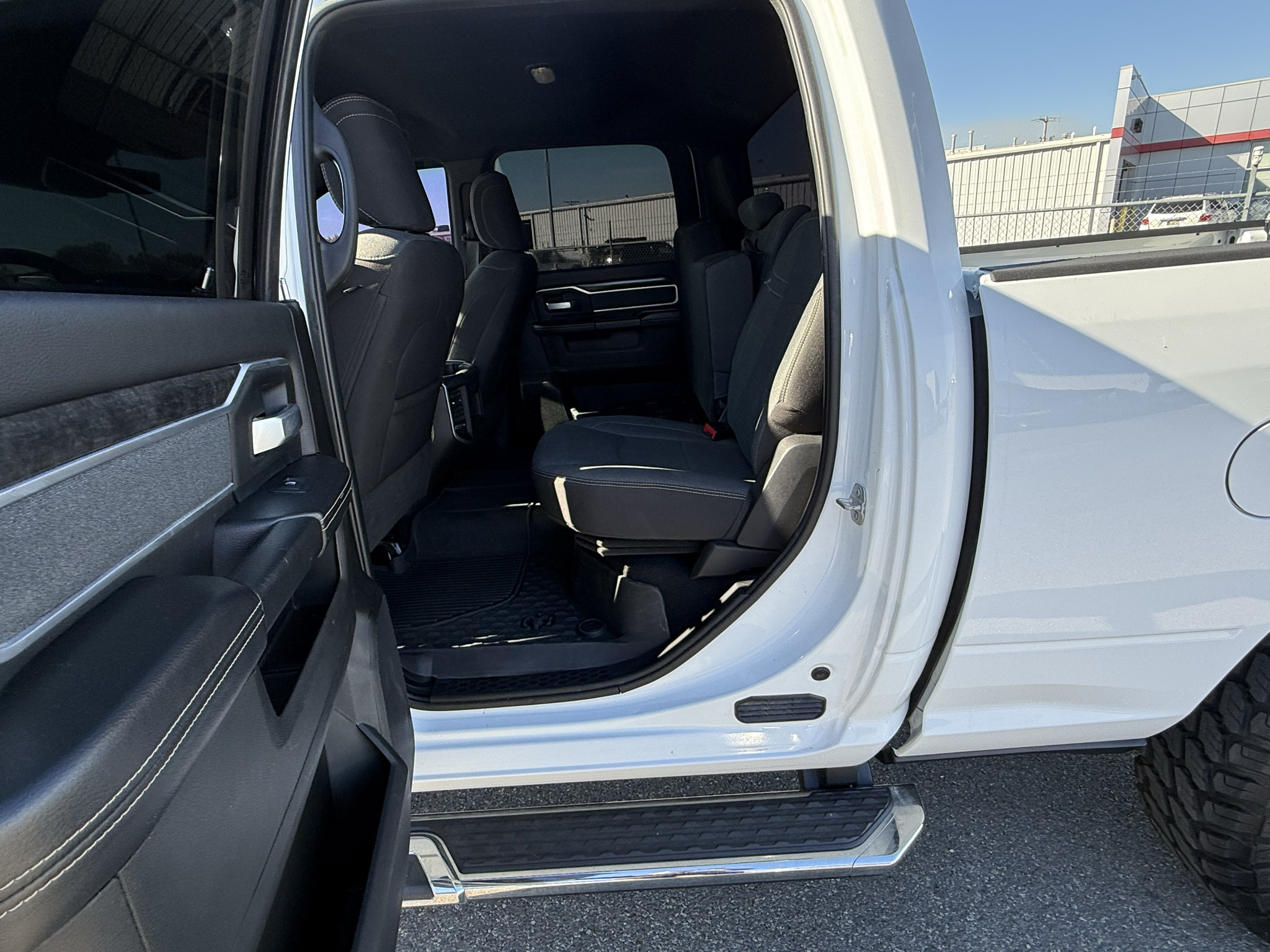 Used 2022 RAM 2500 Big Horn w/ Level A Equipment Group AWD/4WD image 6