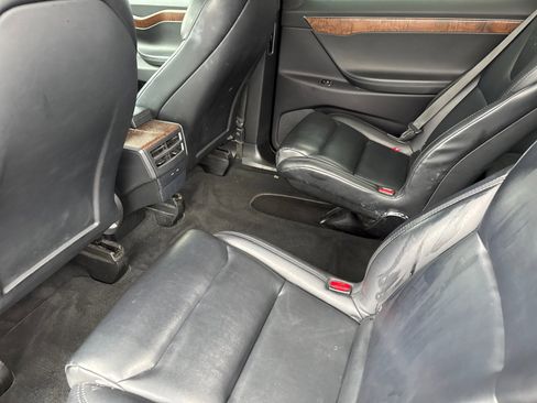 Used 2020 Tesla Model X Long Range image 11