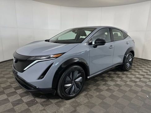 Used 2024 Nissan Ariya AWD image 7