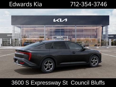 New 2026 Kia K4 FWD image 7