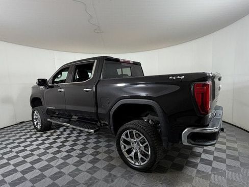 Used 2021 GMC Sierra 1500 SLT AWD/4WD image 3
