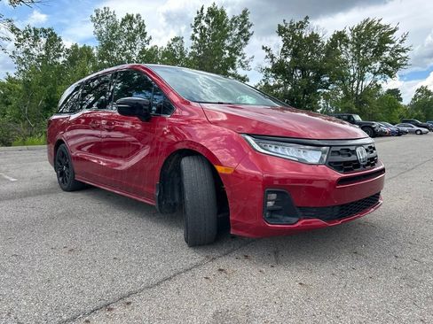 Certified 2025 Honda Odyssey Sport-L image 14