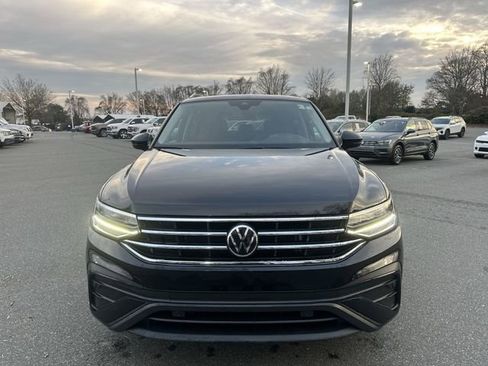 Certified 2023 Volkswagen Tiguan SE image 8