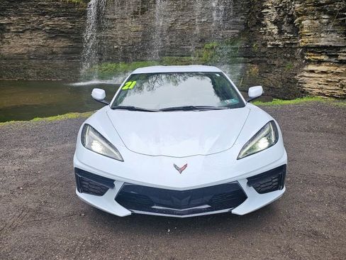 Used 2021 Chevrolet Corvette Stingray Coupe w/ 1LT RWD image 2