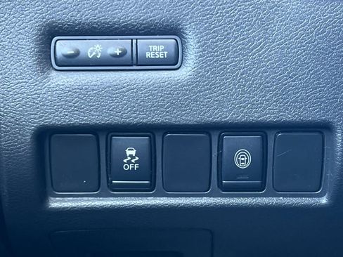 Used 2021 Nissan Murano S FWD image 32