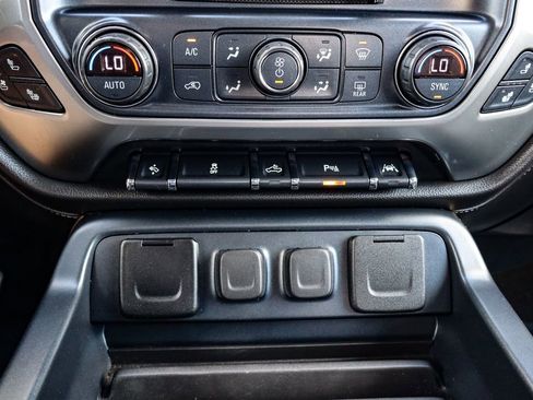 Used 2018 Chevrolet Silverado 1500 LTZ w/ LTZ Plus Package image 28