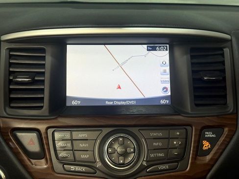Used 2017 Nissan Pathfinder Platinum w/ Family Entertainment Package FWD image 17