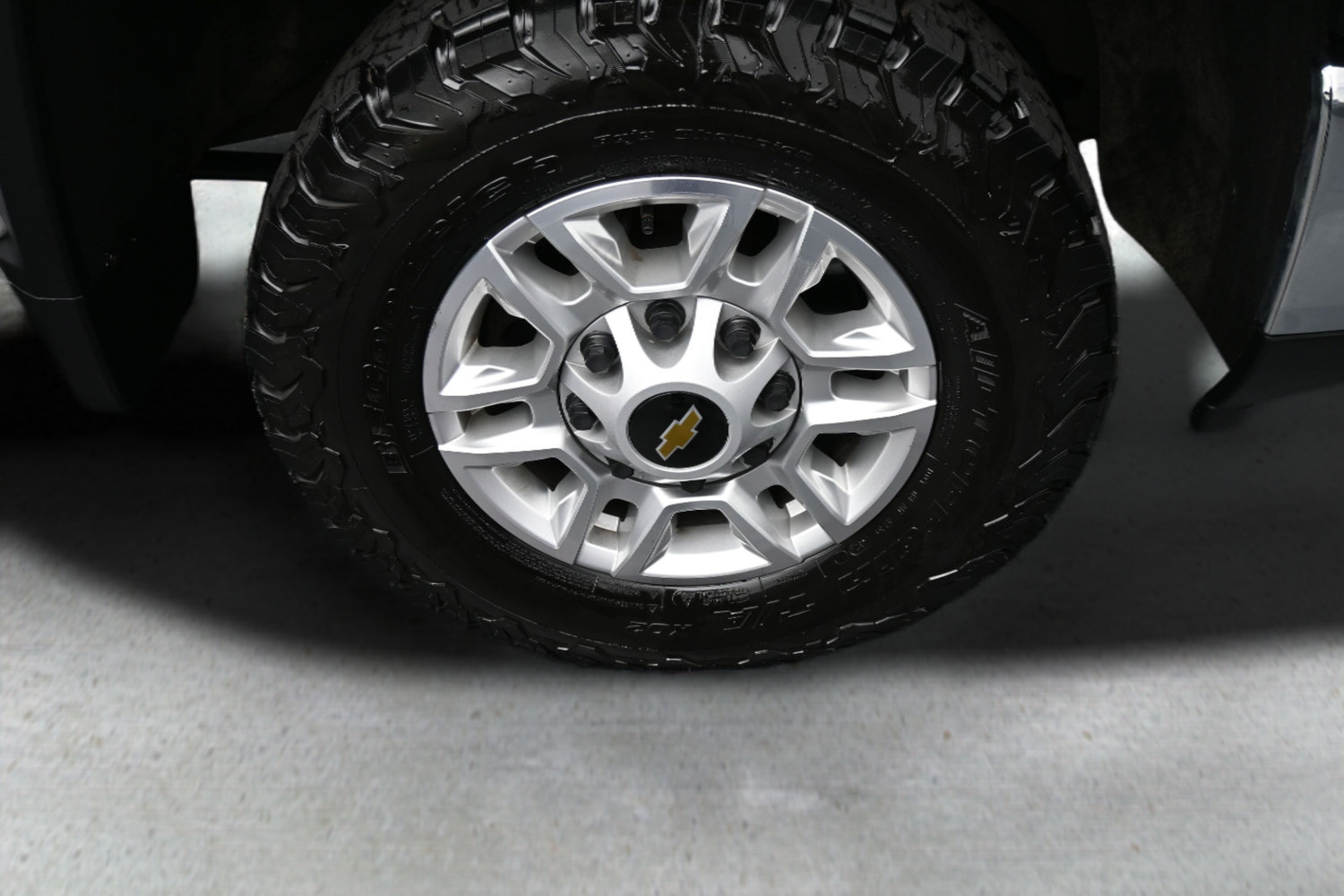 Used 2025 Chevrolet Silverado 2500 LT w/ Convenience Package AWD/4WD image 23