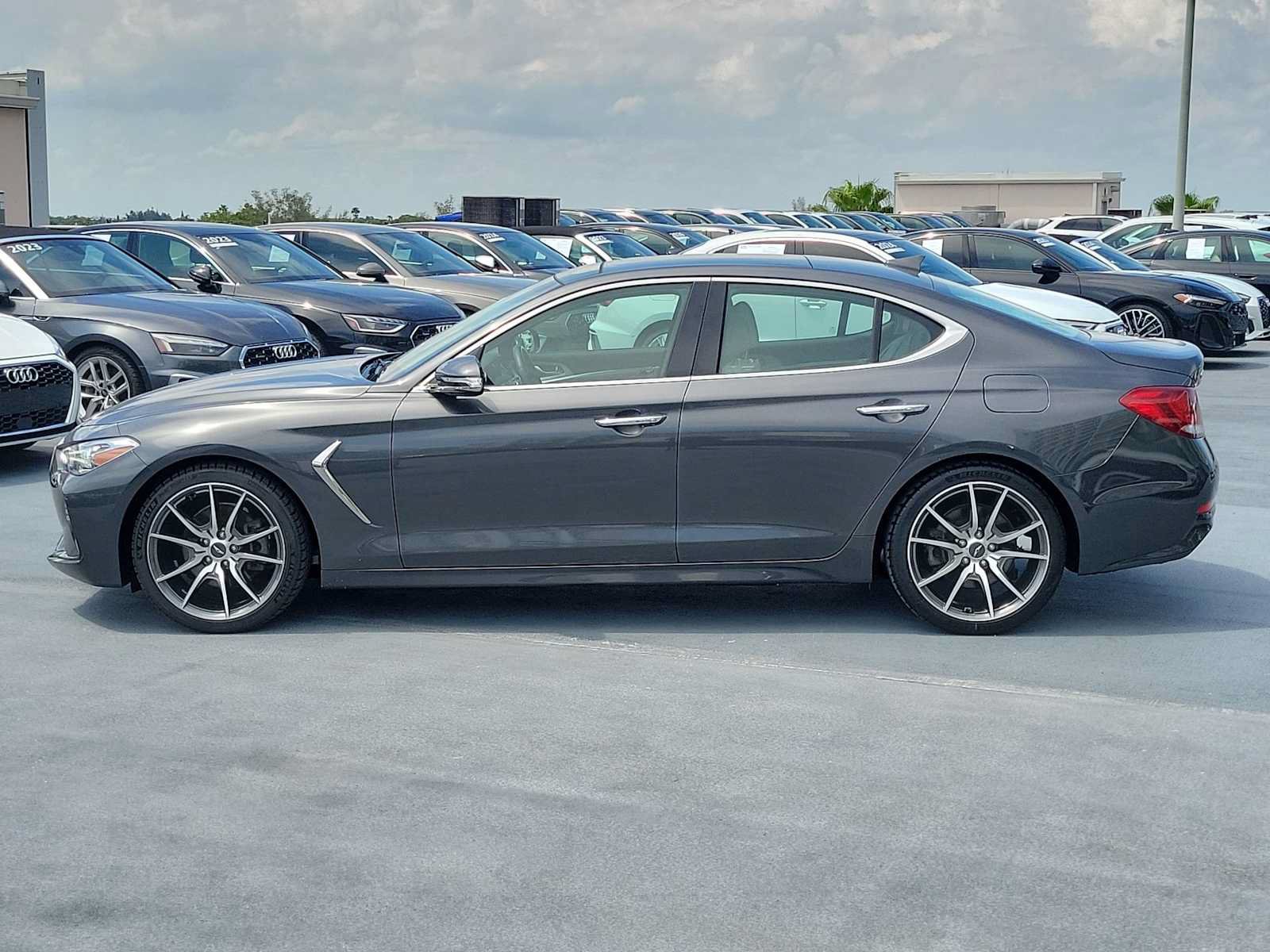 Used 2019 Genesis G70 2.0T Advanced w/ Dynamic Package RWD image 3