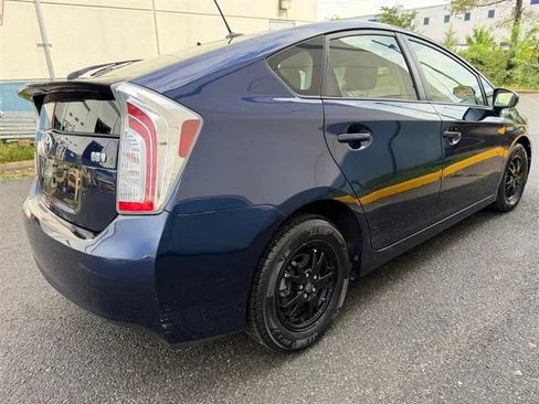 Used 2015 Toyota Prius Persona Series FWD image 16