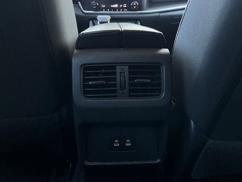 Used 2025 Nissan Rogue SV image 13