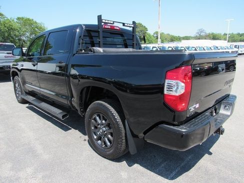 Used 2021 Toyota Tundra SR5 w/ Trail Edition image 6