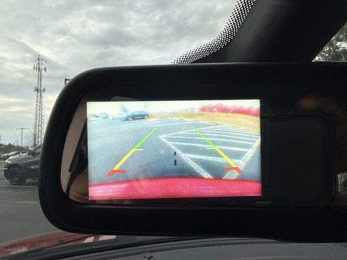 Used 2018 Dodge Journey SE image 21