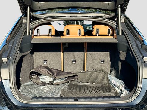 Used 2025 BMW i4 eDrive40 w/ M Sport Package image 29