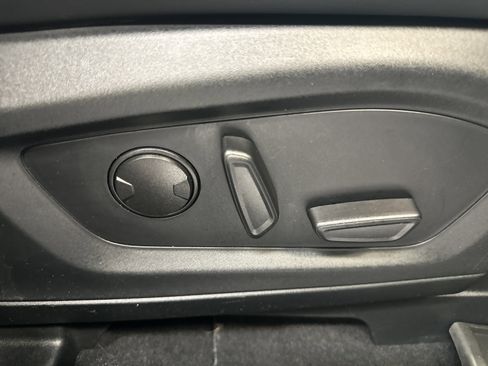 Used 2023 Ford Explorer XLT w/ Equipment Group 202A image 24