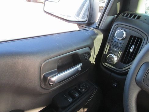 New 2026 GMC Sierra 1500 Pro w/ Pro Value Package image 14