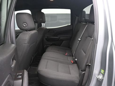 Used 2024 Chevrolet Colorado W/T image 16